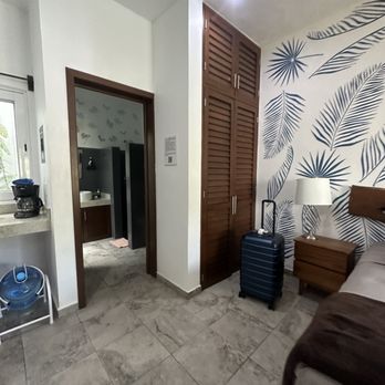 Stingray Villa - Closet, bathroom - Hotels Near Me - San Miguel de Cozumel, ROO