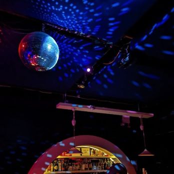 Pianos - Bars Near Me - New York, New York