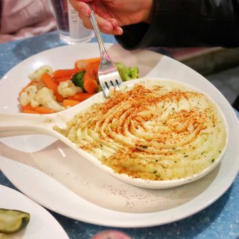 Fran's Restaurant - Shepherd's Pie - Diners Near Me - Toronto, Ontario