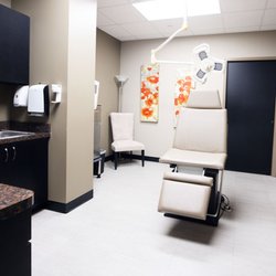 Plastic Surgery Center of Hampton Roads - A treatment room at Plastic Surgery Center of Hampton Roads in Newport News.