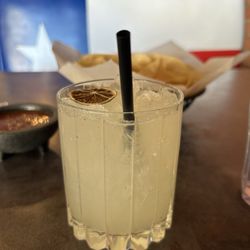 Dos Banderas - Top shelf- House Margarita