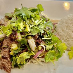 Thai Sawadee - Nam Tok Beef Lunch @hybrideater