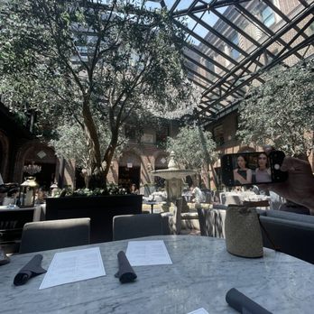 3 Arts Club Cafe at RH Chicago - Dining space - Cafes Near Me - Chicago, Illinois 3 Arts Club Cafe at RH Chicago - Dining space - Cafes Near Me - Chicago, Illinois