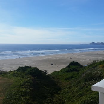Hallmark Resort - View from 3rd floor balcony - Resorts Near Me - Newport, Oregon Hallmark Resort - View from 3rd floor balcony - Resorts Near Me - Newport, Oregon