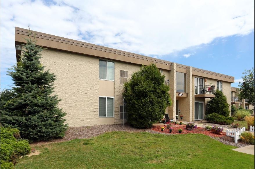 THE VILLAGE ON SOUTH CARPENTER 1474 S Carpenter Rd, Brunswick, Ohio