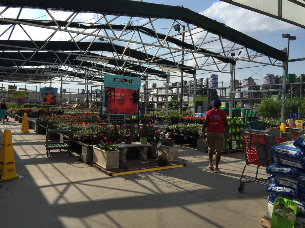 LOWE’S HOME IMPROVEMENT Updated August 2024 36 Reviews 6211 N