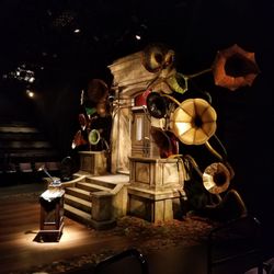 Long Wharf Theatre - Set of "I Am My Own Wife"
