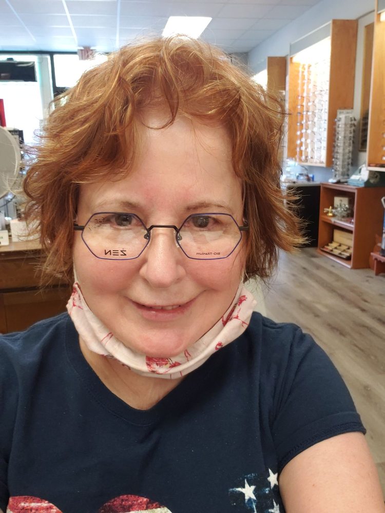 BROOKS OPTICAL Updated September 2024 15 Reviews 5520 Lakeside