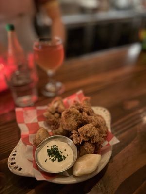 Found Oyster by null