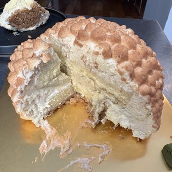 Daan Go Cake Lab - Desserts Near Me - Toronto, Ontario