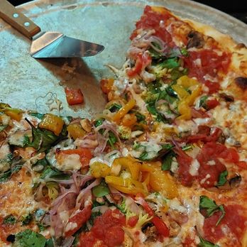 Uncle Giuseppe's Lil Bit A Brooklyn - Veggie Pizza (onions, peppers, mushrooms, spinach, broccoli) - Pizza Near Me - Stuart, Florida
