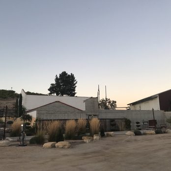 Mid.Point Winery - What a great find. 10$ tasting. Delicious reds and friendly staff. The spot if adorable as well. A must stop! - Wineries Near Me - Paso Robles,, California Mid.Point Winery - What a great find. 10$ tasting. Delicious reds and friendly staff. The spot if adorable as well. A must stop! - Wineries Near Me - Paso Robles,, California