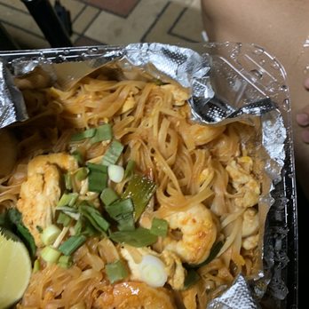 Thai House - Chicken pad Thai supreme - Thai Near Me - Cameron Park, California Thai House - Chicken pad Thai supreme - Thai Near Me - Cameron Park, California