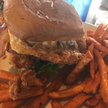The 303 Bishop Arts - Fabulous Chicken & Fried Egg Sandwich!!! - Sports Bars Near Me - Dallas, Texas