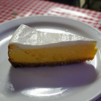 Win-Spuntino - Lilikoi cheesecake - Italian Near Me - Honolulu, Hawaii