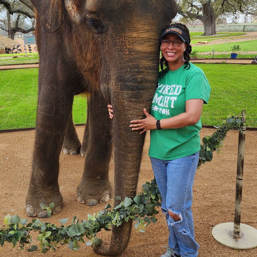 It's your favorite OCA...no, not the Elephant, me!