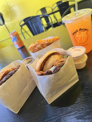 Smack Burgers by null