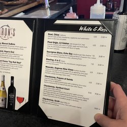Aaron’s Wines & Steins