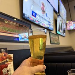 Buffalo Wild Wings - Cheers!