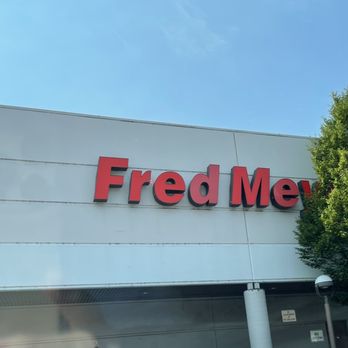 Fred Meyer - Department Stores Near Me - Roseburg, Oregon
