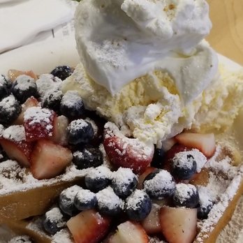 Waffle and Berry - Waffles Near Me - Honolulu, Hawaii Waffle and Berry - Waffles Near Me - Honolulu, Hawaii