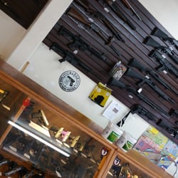 Grand Canyon Gun & Pawn - Nice selection