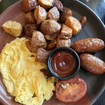 VAGA Restaurant & Bar - Vaga Scramble - Latin American Near Me - Encinitas, California