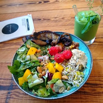 Apartment - grüner Smoothie und die andere Bowl (Namen habe ich gerade nicht parat) - Juice Bars & Smoothies Near Me - Hanover, NI Apartment - grüner Smoothie und die andere Bowl (Namen habe ich gerade nicht parat) - Juice Bars & Smoothies Near Me - Hanover, NI