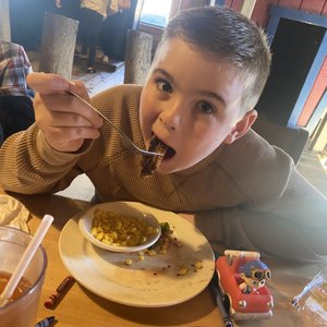 BUCKS NAKED BBQ - 163 Photos & 308 Reviews - 568 Rte 1, Freeport, Maine