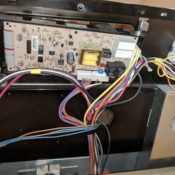AGB Appliance Repair - Frigidaire range main control board replacement. - Appliances & Repair Near Me - Denton, Texas AGB Appliance Repair - Frigidaire range main control board replacement. - Appliances & Repair Near Me - Denton, Texas