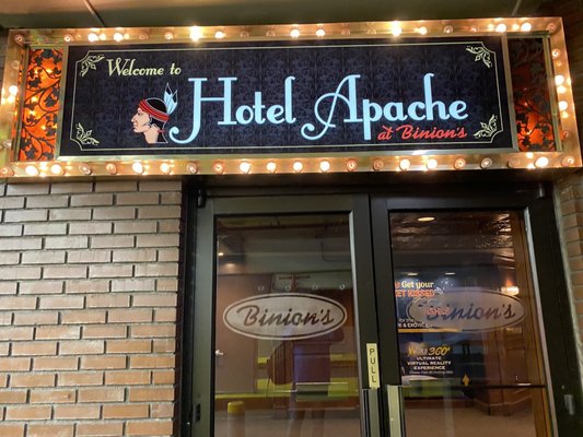 Hotel Apache by null