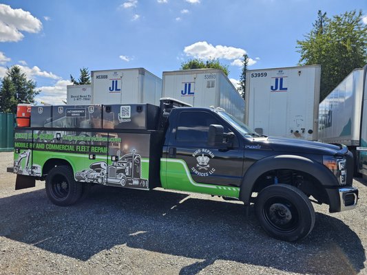 Mobile Diesel Repair - At King Repair Services, we take great pride in offering Yavapai & Maricopa County’s premier heavy truck repair services. Our skilled technicians possess the expertise required to deliver comprehensive preventative maintenance, semi repairs, and heavy truck repairs. When you choose our services, you can be sure you’re partnering with a team of dedicated professionals who are committed to keeping your heavy-duty vehicles in excellent working condition. We understand that your trucks are crucial to the success of your business, which is why we work hard to provide top-quality services and prompt repairs that minimize downtime. Trust us to keep your heavy trucks operating at peak performance levels and to help you stay on the road to success.