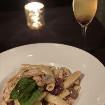 Bellini's Ristorante & Bar - Mushroom and olive rigatoni and their famous peach Bellini! - Steakhouses Near Me - Birmingham, Alabama Bellini's Ristorante & Bar - Mushroom and olive rigatoni and their famous peach Bellini! - Steakhouses Near Me - Birmingham, Alabama