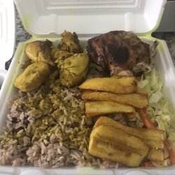 Rice & peas, curry & jerk chicken, fresh veggies, plaintains