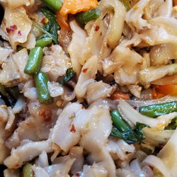 Maliwans Thai Kitchen - Drunken Noodles (Pad Kee Mao)