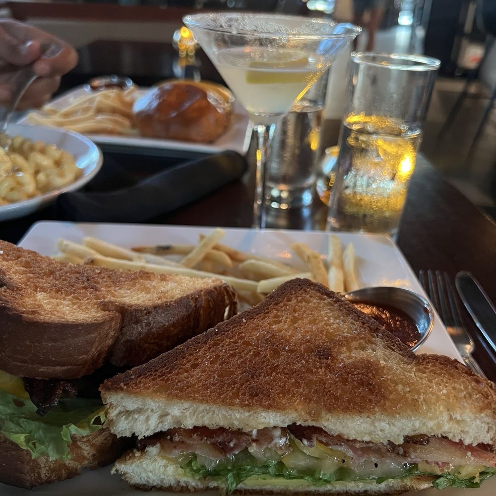 B2 Bar and Grill - BLAT - Bars Near Me - Eugene, Oregon