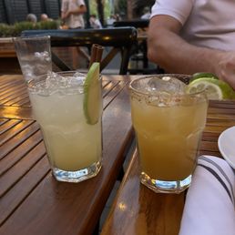 Cocktails Cocktails