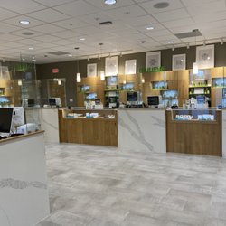 Trulieve Orange City Dispensary - Dispensary counter