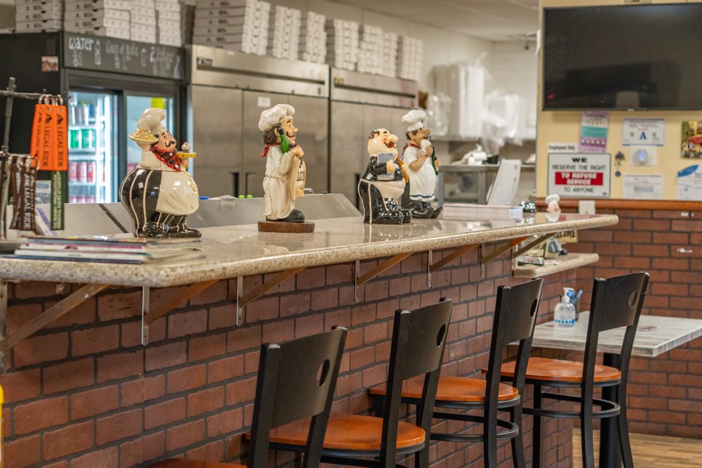 Magura’s – Tropicana - Photo 2