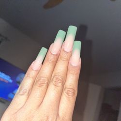 Kendall Nails Salon - Did not like this set I wanted a coffin shape with green French tip even showed a picture for reference & was just not what I wanted