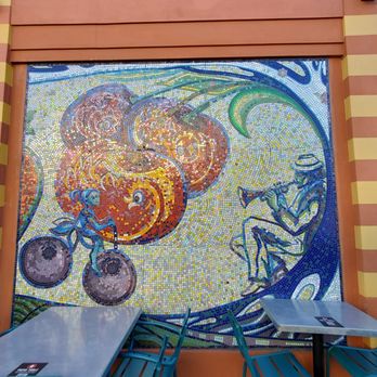 Castro Valley Marketplace - Mural - Public Markets Near Me - Castro Valley, California