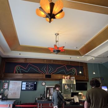 Coolidge Corner Theatre - Cinema Near Me - Brookline, Massachusetts