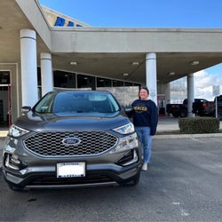 Razzari Ford - 2024 Ford Edge SEL