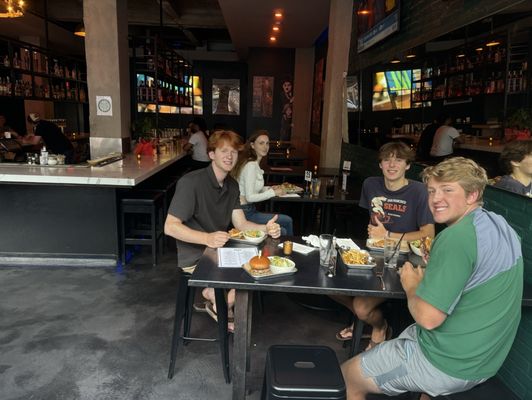 Tribute Hollywood by null