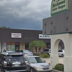Lee's Tailor Alterations & Cleaners - In a plaza off Orange Ave; picture from Google. Forgot to take picture of store myself.