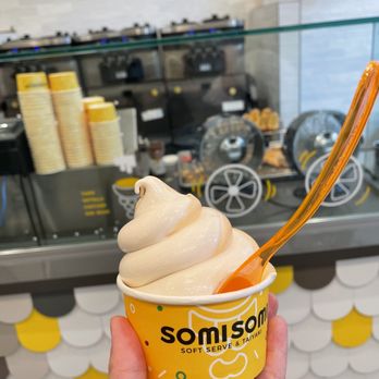 Somisomi - Thai tea + milk tea swirl - Ice Cream & Frozen Yogurt Near Me - Ontario, California Somisomi - Thai tea + milk tea swirl - Ice Cream & Frozen Yogurt Near Me - Ontario, California