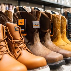Ariat Outlet