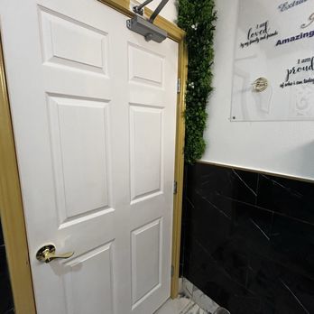 Un Cafe Con El Maestro - Door - Venues & Event Spaces Near Me - Humble, Texas Un Cafe Con El Maestro - Door - Venues & Event Spaces Near Me - Humble, Texas