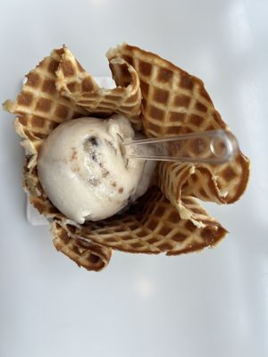 Gelato Boy by null