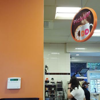 Dunkin' - Pickup area - Donuts Near Me - Watertown, Connecticut Dunkin' - Pickup area - Donuts Near Me - Watertown, Connecticut